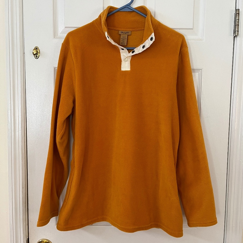Wrangler yellow mustard pullover fleece